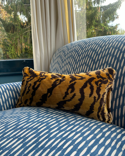 Nobilis tiger mini bolster cushion