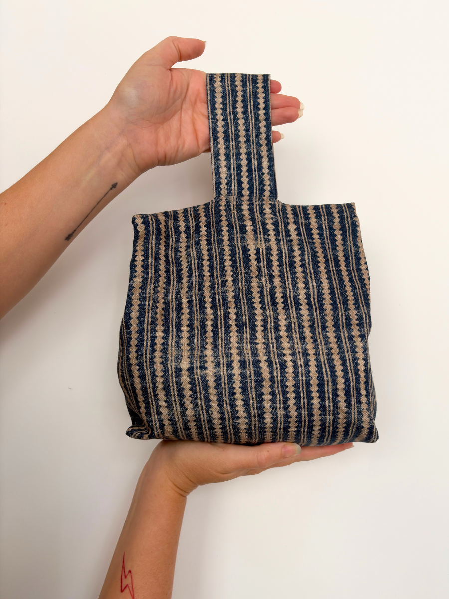 Robert Kime Hishi - Door Stop