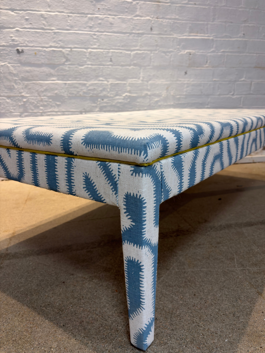 Rapture and Wright - Albacin flax flower - Honey ottoman