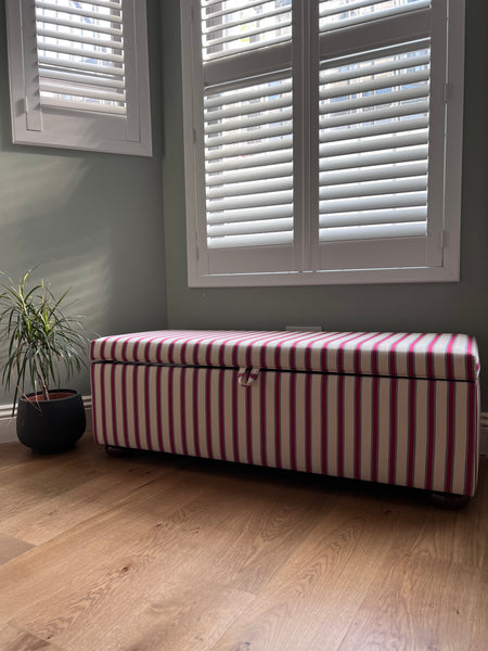 Pouf de rangement de bout de lit Zoey sur mesure