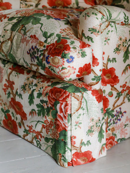 Max Hurd's the “Look No Further" Armchair