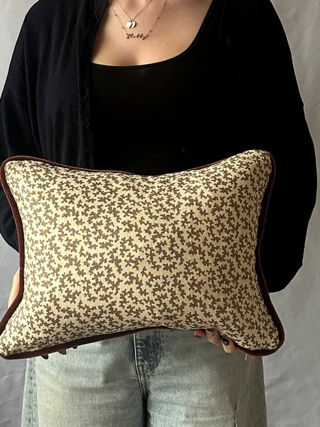 Sibyl ColefaxLumbar Cushion 40 x 30 cm