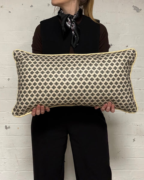 Mini bolster 60 x 30cm in Howe - Knurl in green