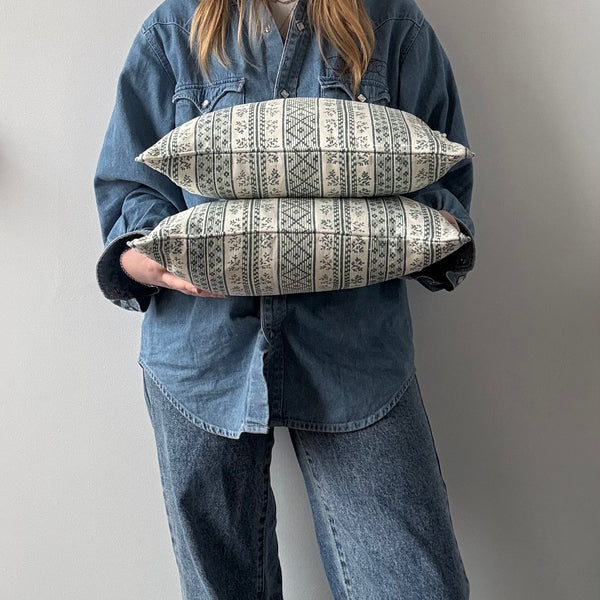 Lumbar cushion Jasper/ Dutch stripe in teal 30 x 40cm (PRICE FOR BOTH)