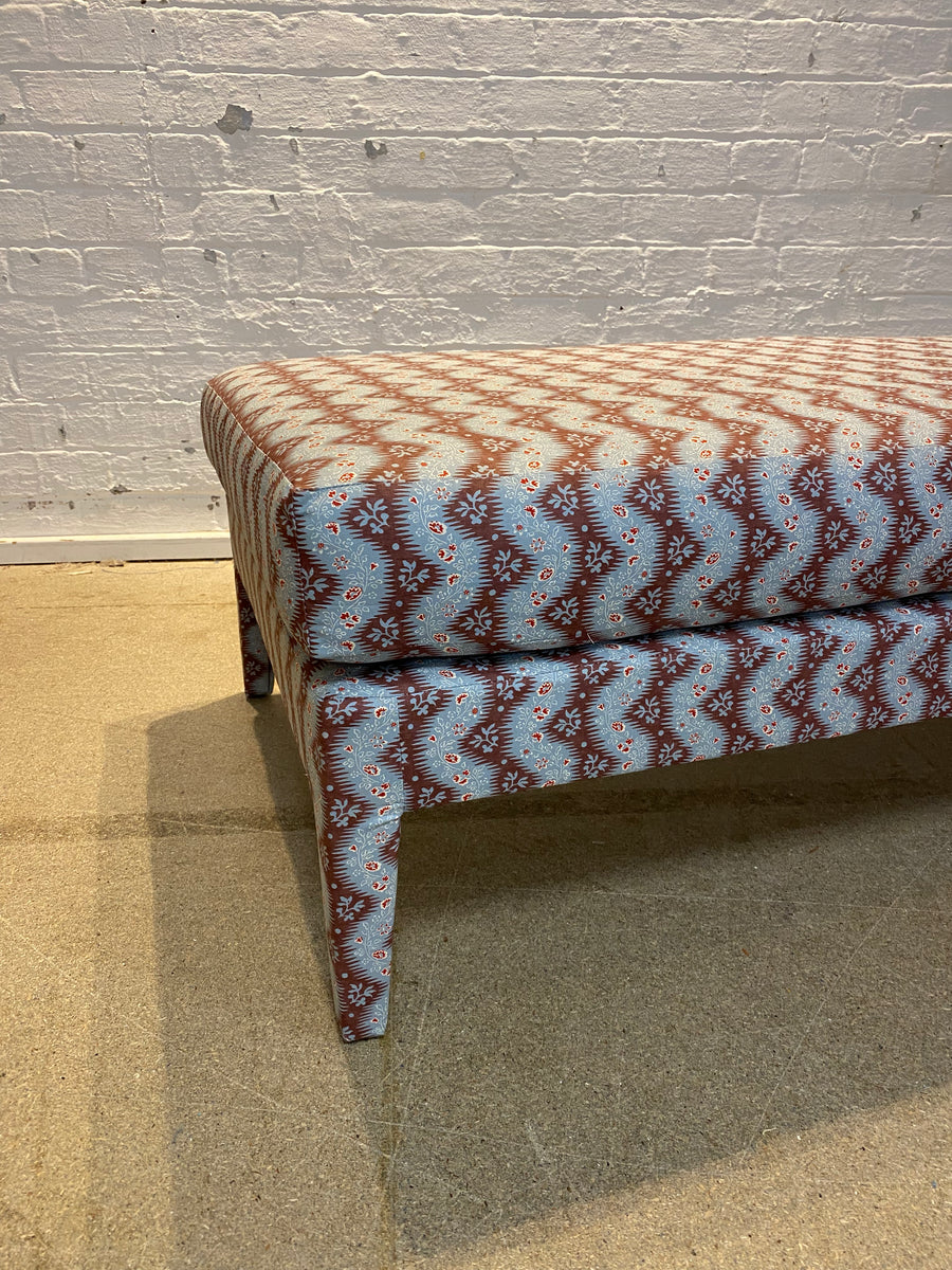 Honey Lux ottoman in Fleurons d’Helene La Folie