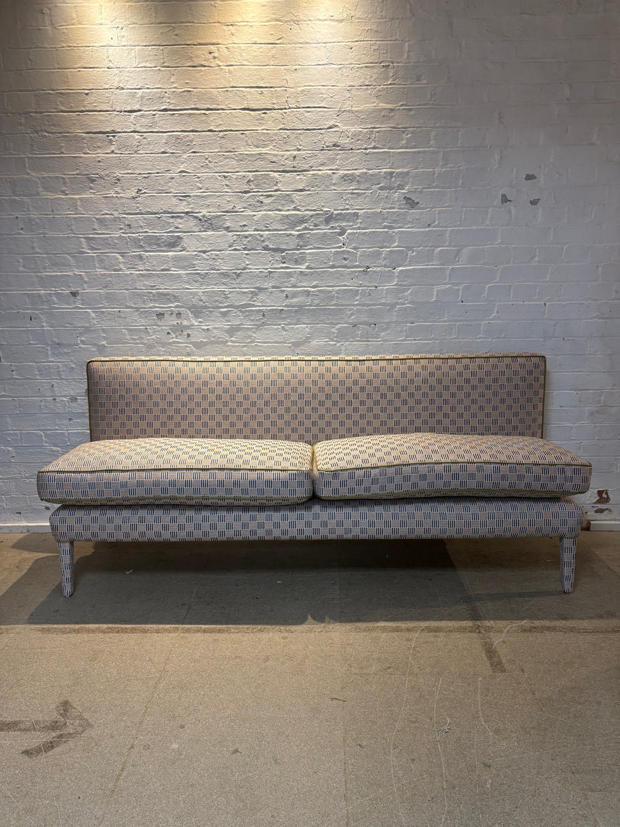 210cm Lucy Banquette in Lucy in Romo, Chia weave 8098/02