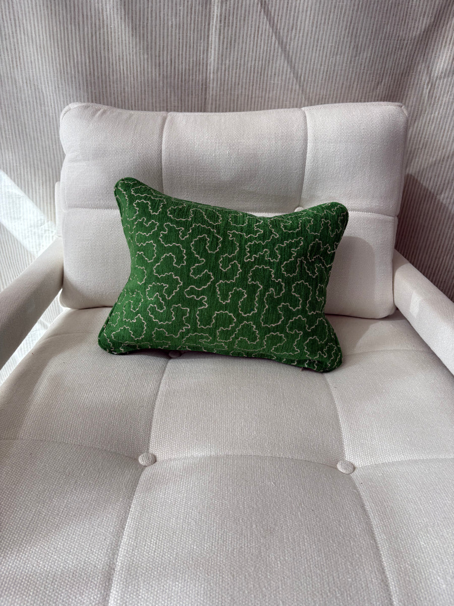Lumbar cushion 40 x 30cm in Linwood Wiggle