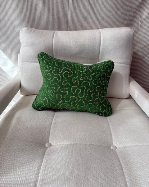Lumbar cushion 40 x 30cm in Linwood Wiggle