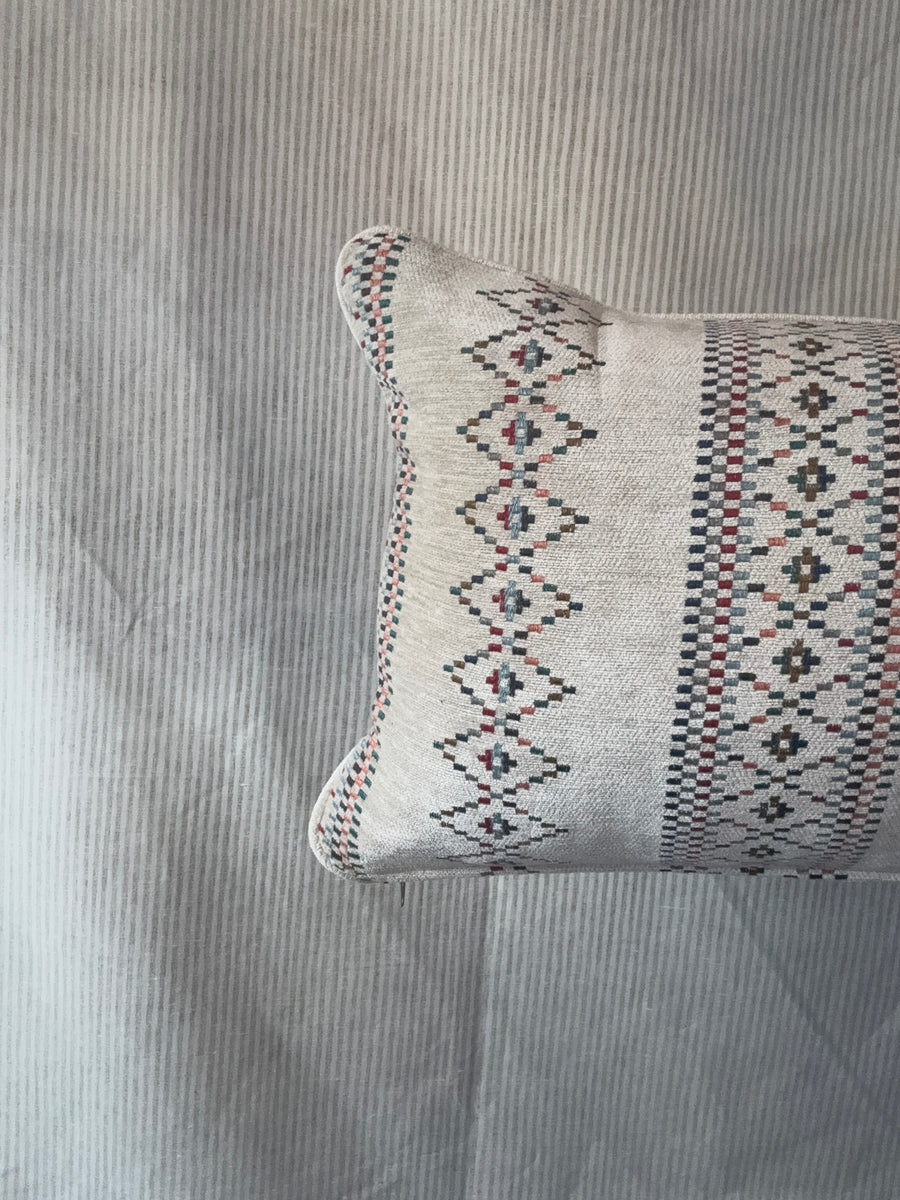 Bolster cushion 90 x 35cm in Nina Campbell Turfan