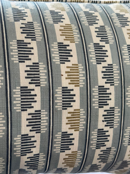 Ian Sanderson Olmo Sea Kelp Bolster 90 x 35 cm
