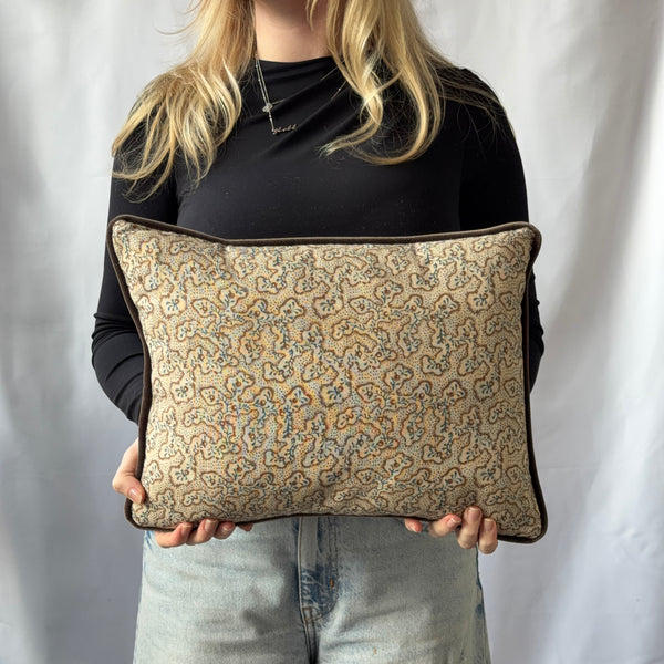 Chelsea Textiles Sea Meadow Old Gold Lumbar 40 x 30 cm