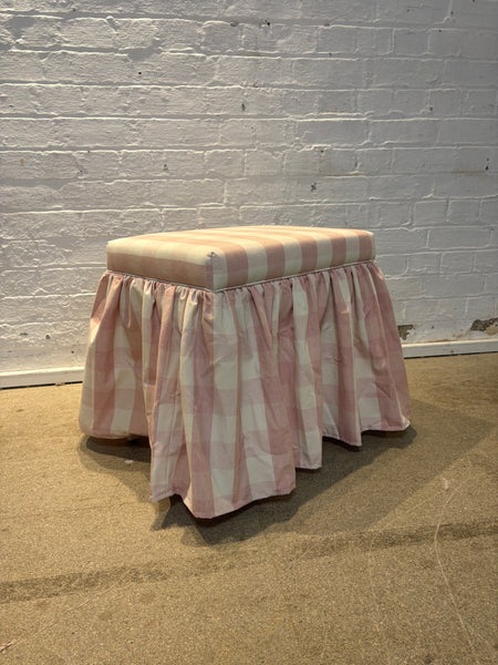Titley &amp; Marr Coussin carré à rayures iKat