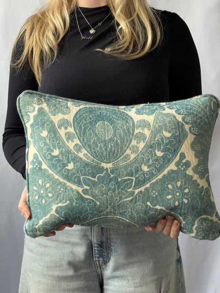 Lewis & Wood Nantes Baltic Blue Lumbar 40 x 30 cm