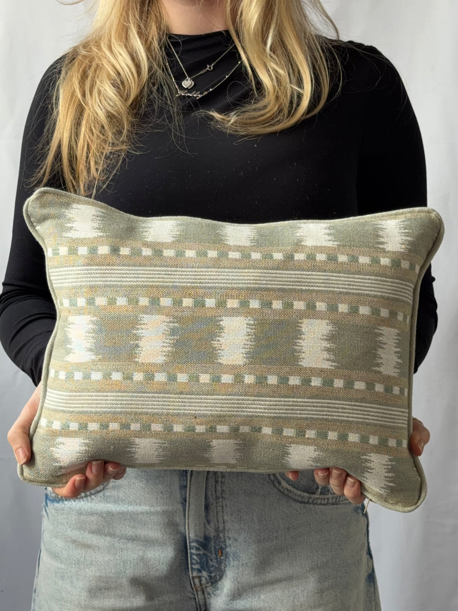 James Hare Paxton Green Lumbar 40 x 30 cm