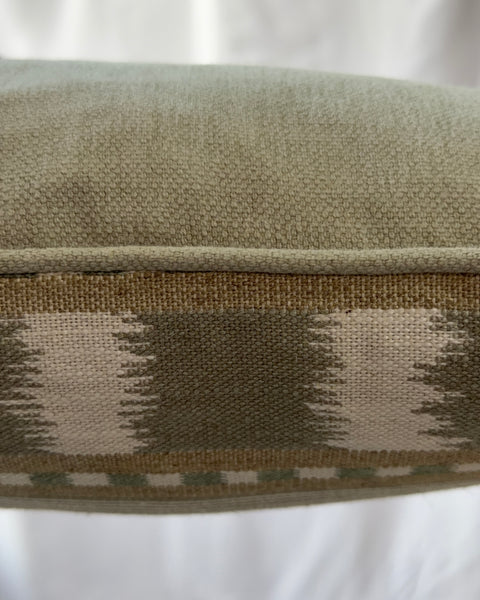 James Hare Paxton Green Lumbar 40 x 30 cm