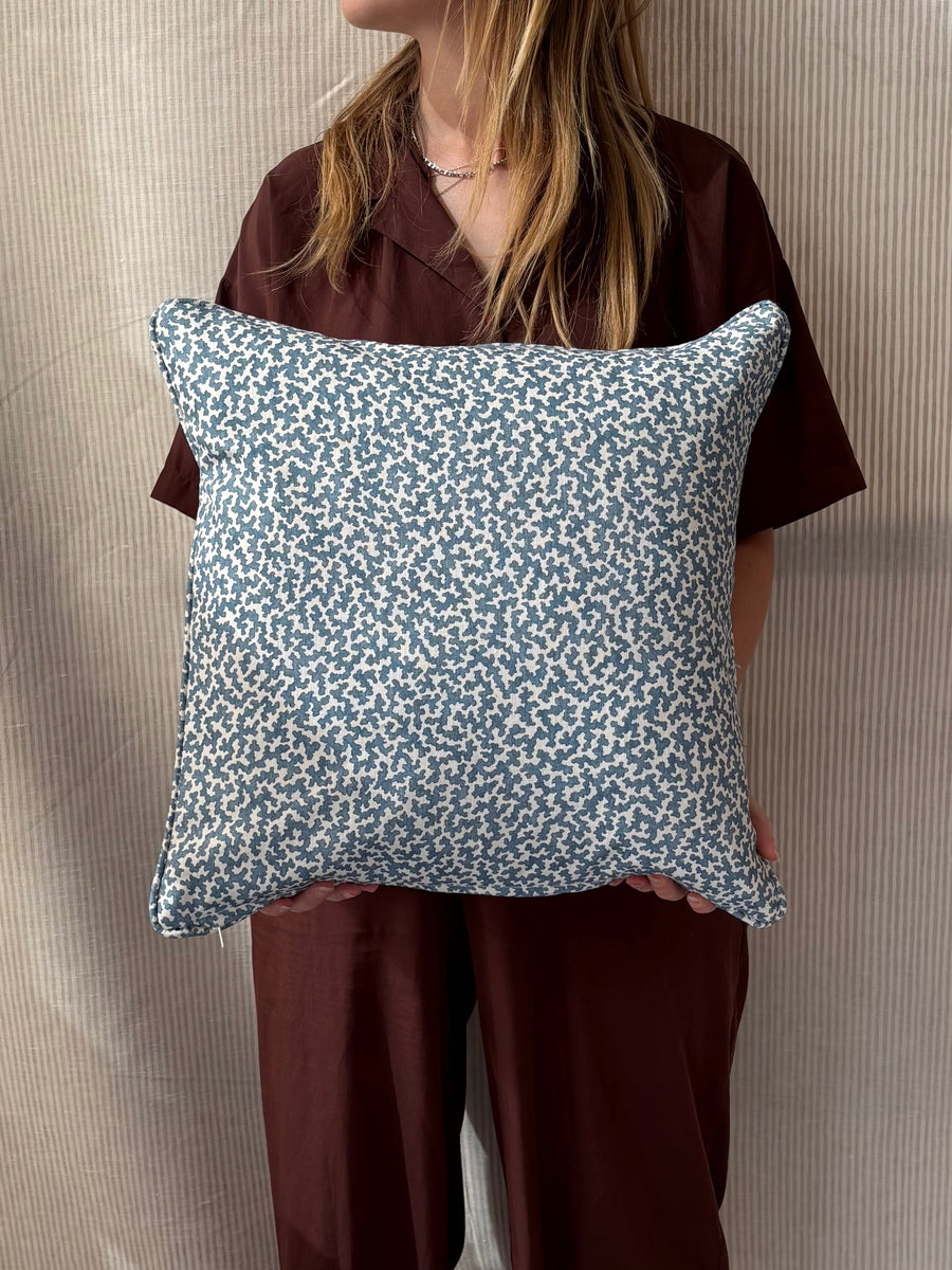 Square cushion 45 x 45cm in Romo Junie