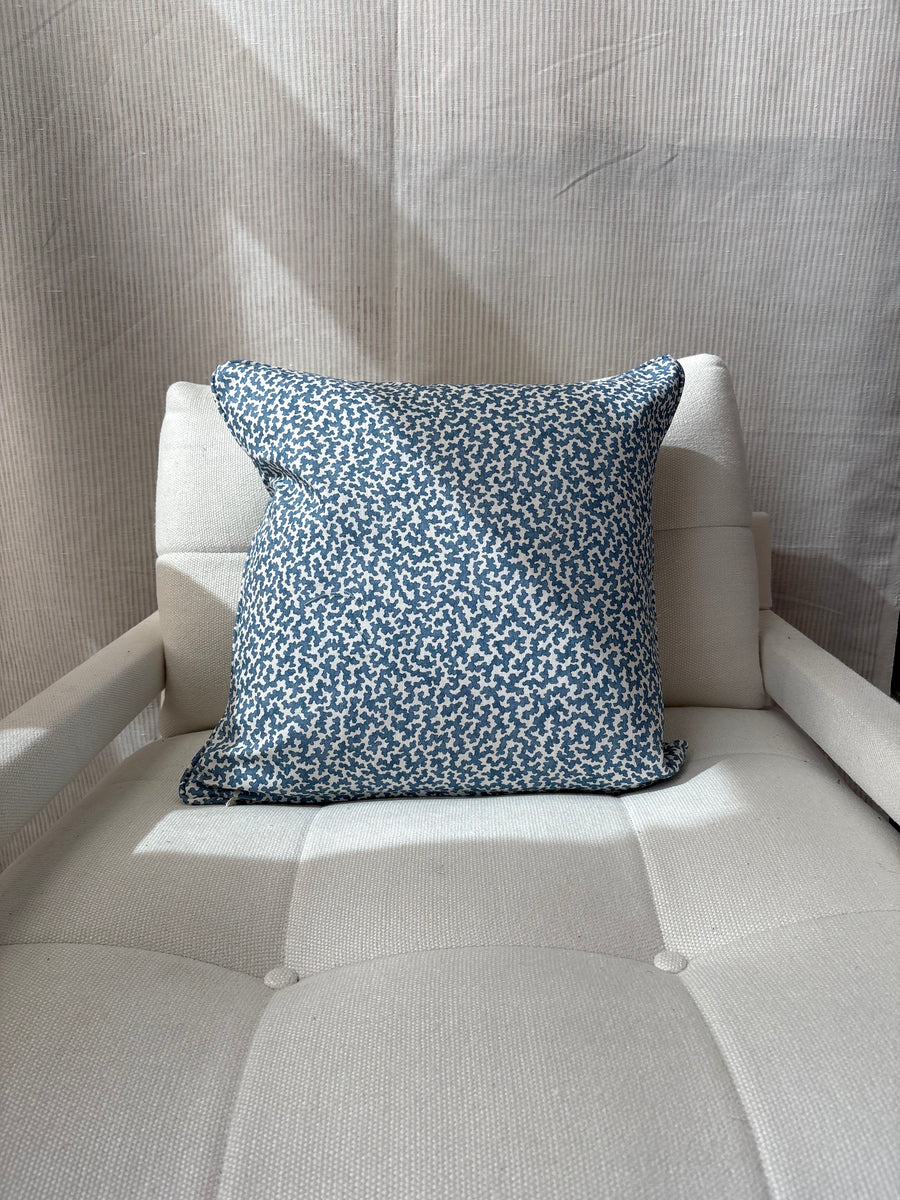 Square cushion 45 x 45cm in Romo Junie