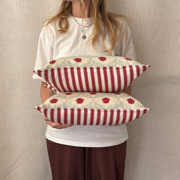 Pair of lumbar cushions 40 x 30cm in Alice Palmer