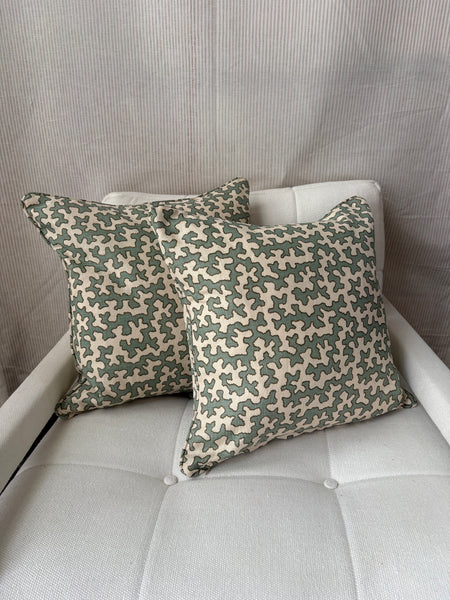 Pair of Square cushion Sibyl Colefax, Aqua Squiggle