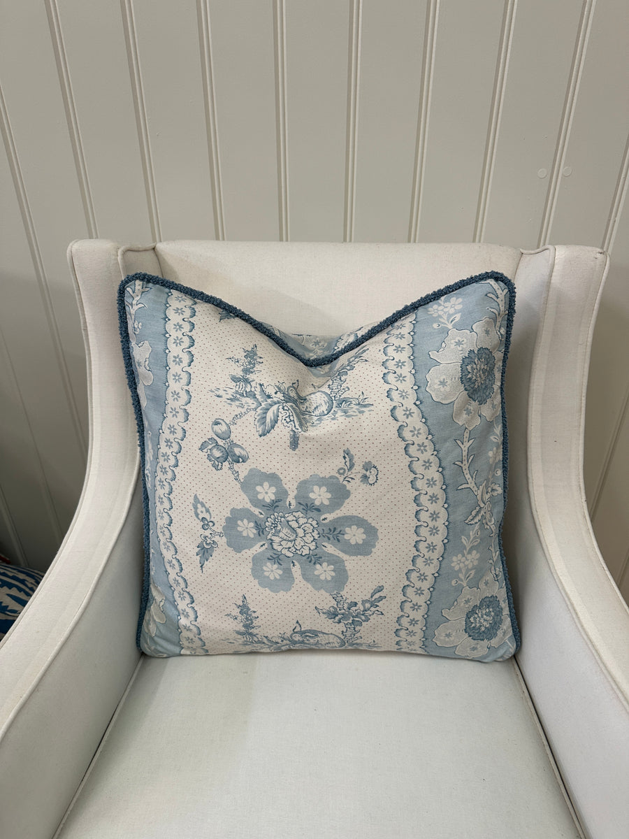 Nicholas Herbert toile des lapin  Large Square Cushion