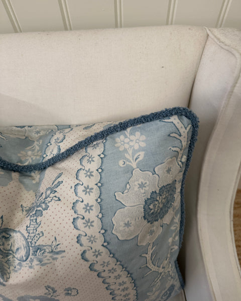 Nicholas Herbert toile des lapin  Large Square Cushion