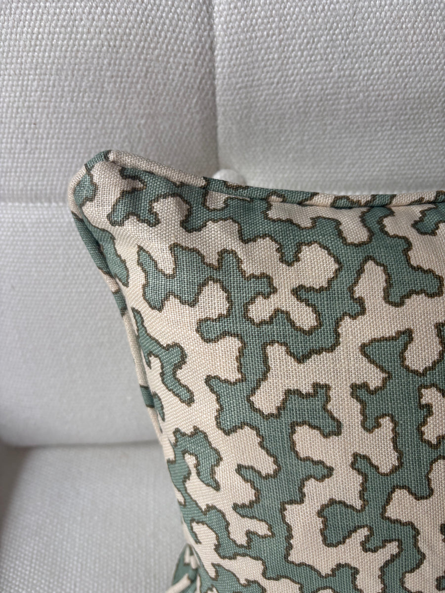 Lumbar cushion in Sibyl Colefax, Aqua Squiggle