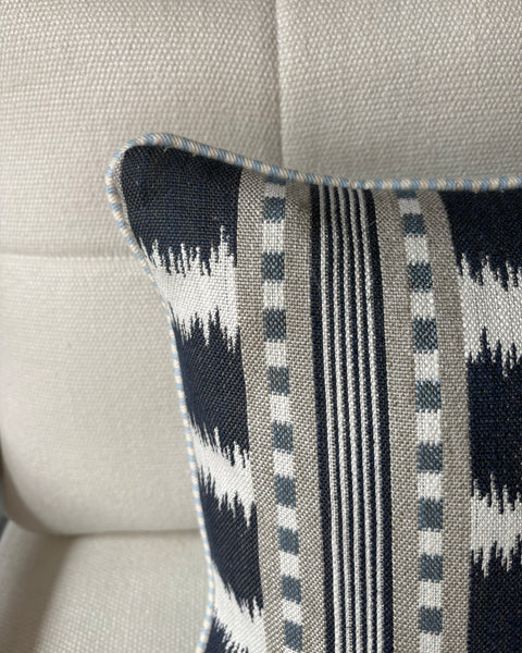 Lumbar cushion in James Hare, Paxton in Blue