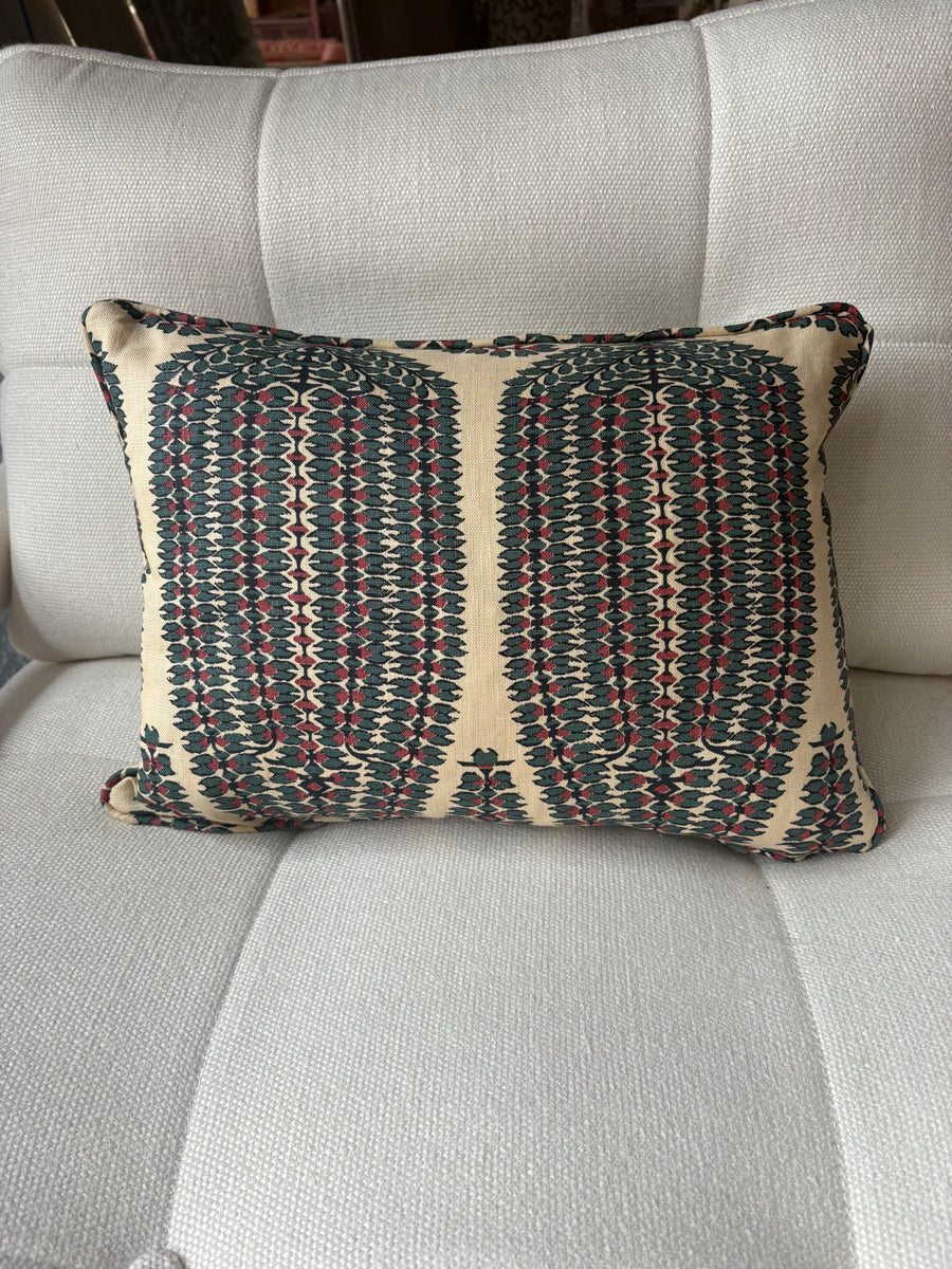 Lumbar cushion in Lisa Fine, Ayesha paisley