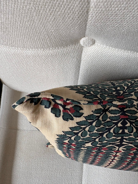 Lumbar cushion in Lisa Fine, Ayesha paisley