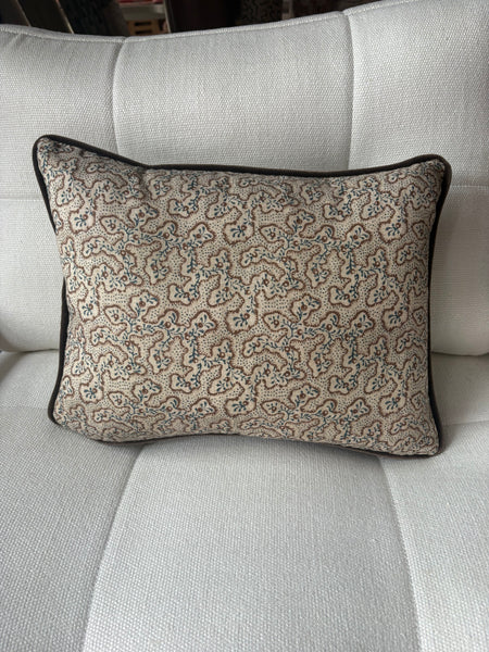 Lumbar cushion in Chelsea textiles, sea meadow