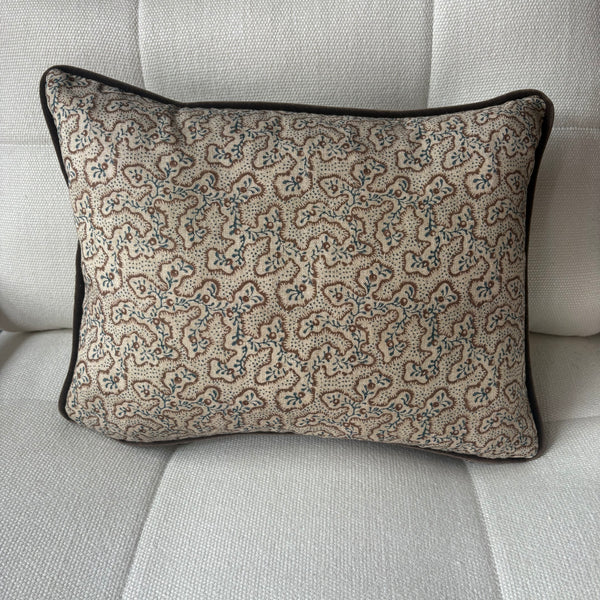 Lumbar cushion in Chelsea textiles, sea meadow