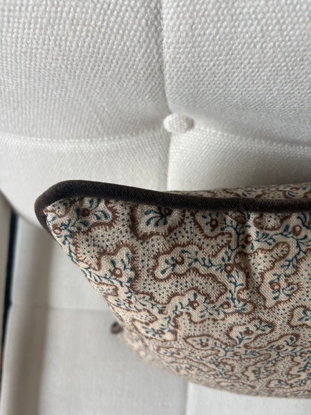 Lumbar cushion in Chelsea textiles, sea meadow