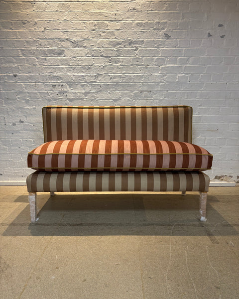 140cm Emily Banquette in Colours of Arley