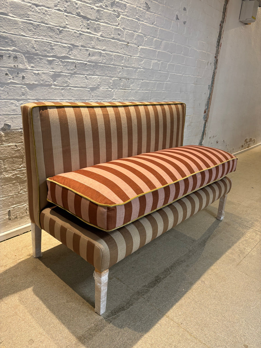 140cm Emily Banquette in Colours of Arley
