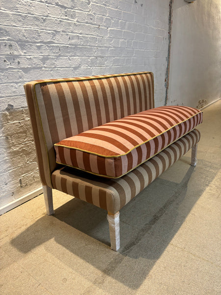 140cm Emily Banquette in Colours of Arley