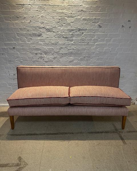Emily Banquette in Nina Campbell Ondoso 180 cm long