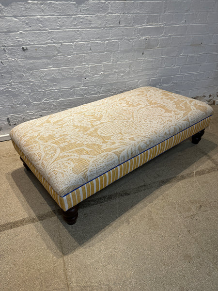 Fermoie  - Bryher ottoman