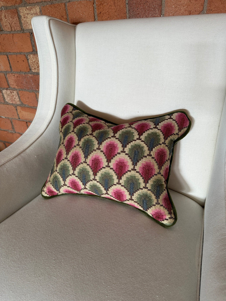 Lumbar cushion in Flora Soames Walsingham weave
