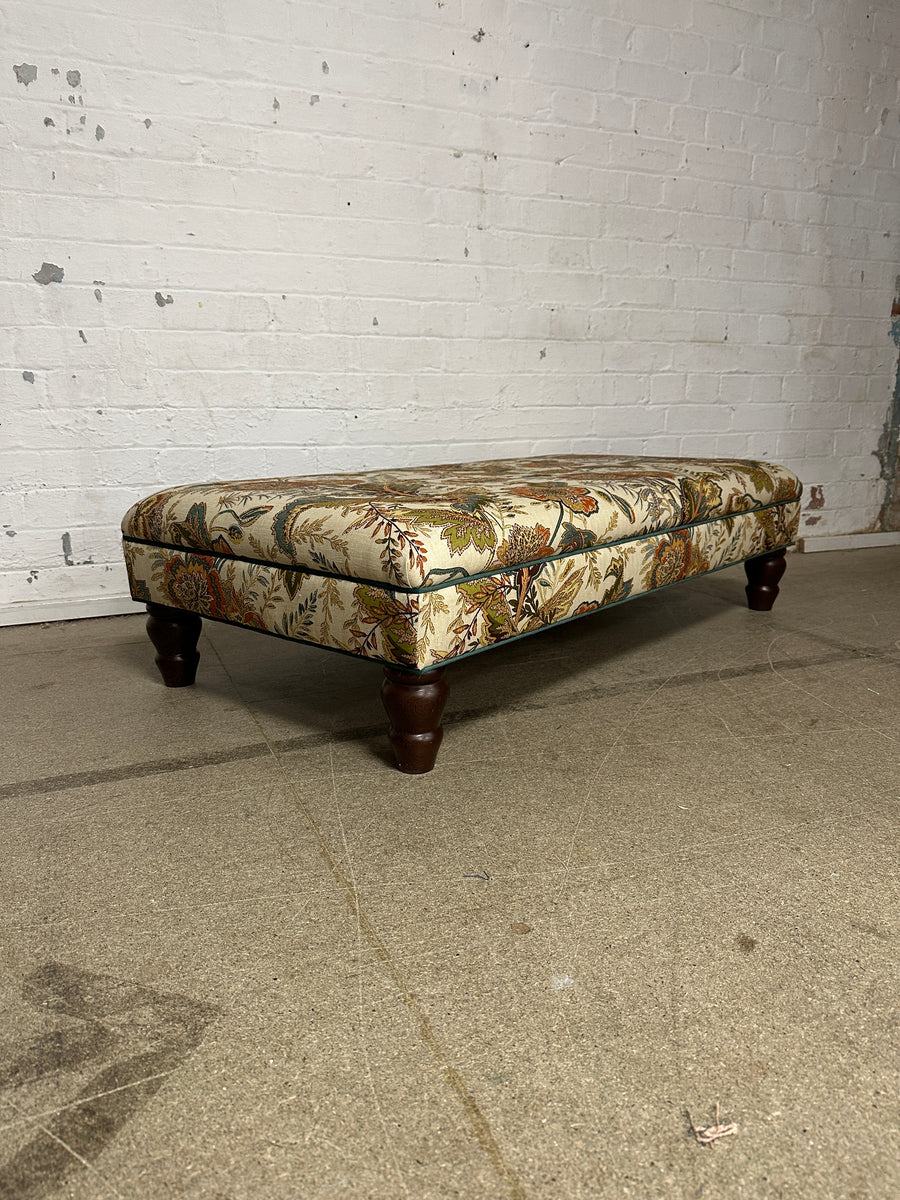 Bryher ottoman in Schumacher Sandoway vine Multi