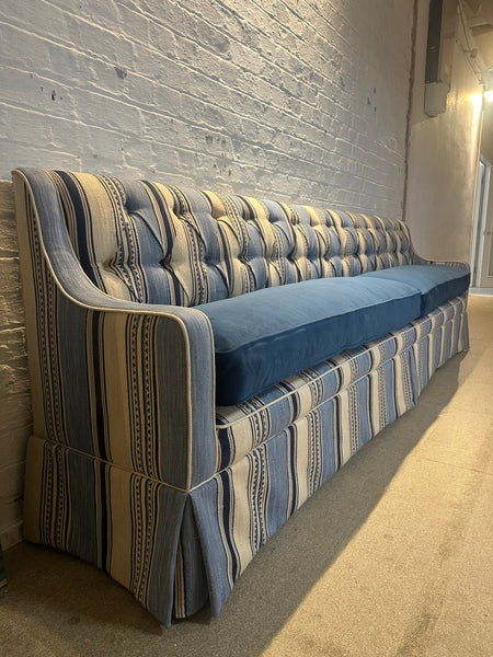 Thea button backrest banquette