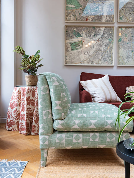 Chaise Nikki Slipper sur mesure dans votre choix de tissu