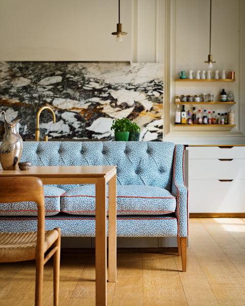 Thea button backrest banquette