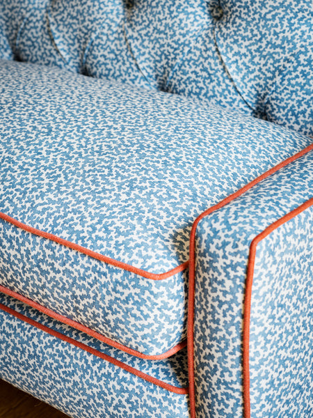 Thea button backrest banquette