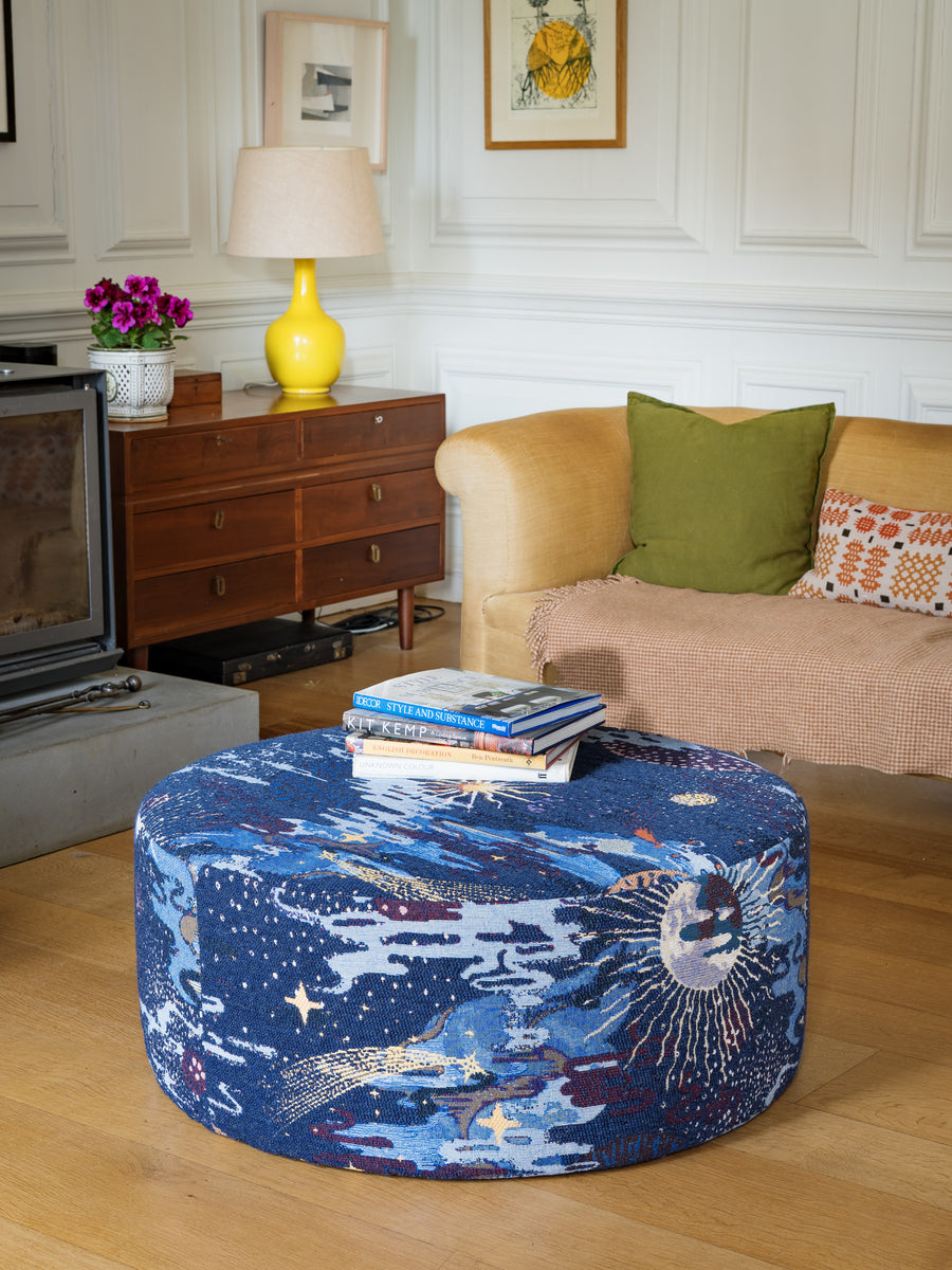 Ottoman Emelia sur mesure dans n'importe quel tissu