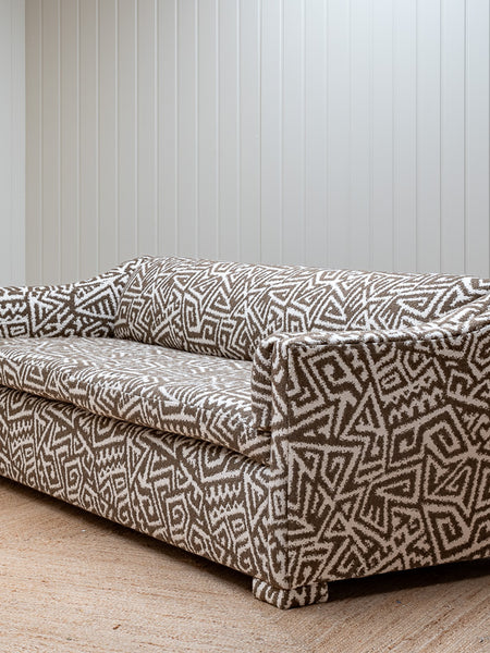 Leanne Goodbones Sofa W240cm in No.9 Thompson Agafay tobacco 02