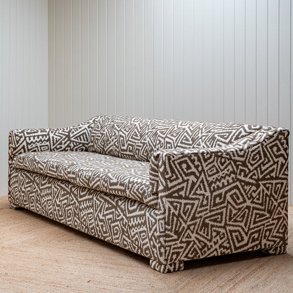 Leanne Goodbones Sofa W240cm in No.9 Thompson Agafay tobacco 02