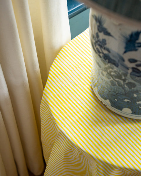 Table & Tablecloth Combo | Yellow