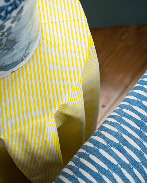 Table & Tablecloth Combo | Yellow