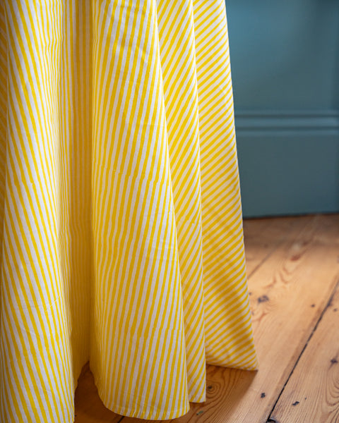 Table & Tablecloth Combo | Yellow