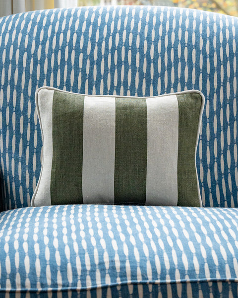 Titley &amp; Marr Coussin carré à rayures iKat